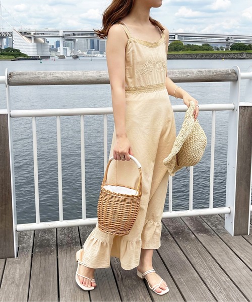 apres jour clair(アプレジュールクレア)の「【apres jour clair】刺繍キャミワンピース【ZOZOTOWN限定アイテム】(ワンピース・レディース・オフホワイト/ライトベージュ・X-LARGE/フリー)」の13枚目の写真