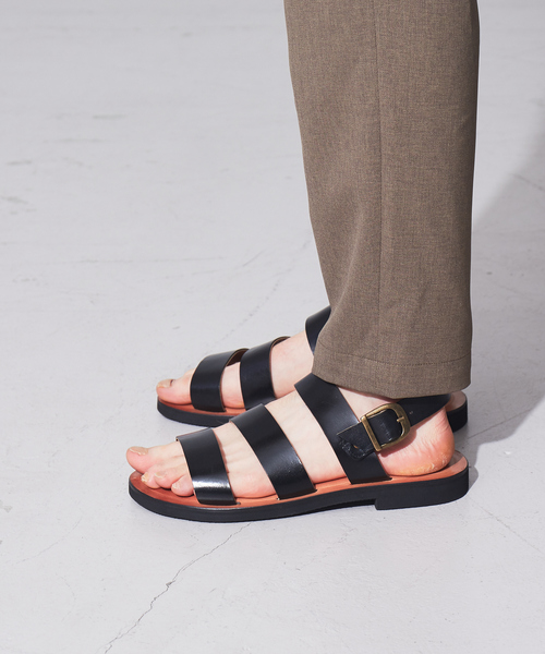 alfredoBANNISTER（アルフレッドバニスター）の「【販売店舗限定】バックストラップサンダル（サンダル・メンズ・ブラック/ダークブラウン・41/42/40/43/44）」の4枚目の写真