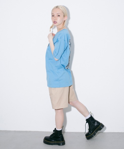 X-girl（エックスガール）の「X-girl × JIMMY’Z PYTHON S/S TEE（Tシャツ/カットソー・レディース・ライトブルー/ホワイト・L/M/XL/S）」の17枚目の写真