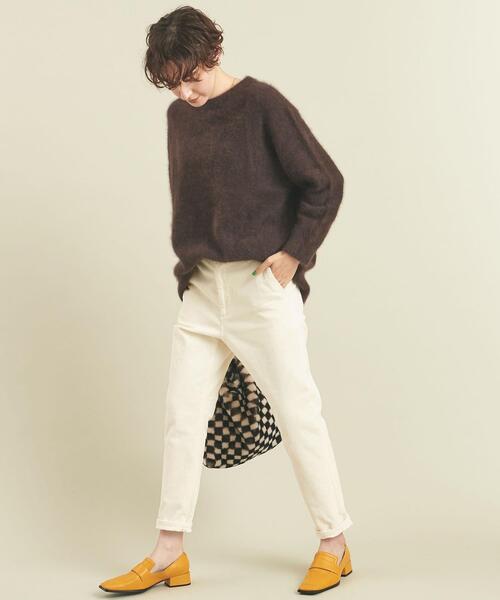 BEAUTY&YOUTH UNITED ARROWS(ビューティーアンドユースユナイテッドアローズ)の「【WEB限定】by ※11Wコーデュロイテーパードパンツ -ウォッシャブル- ∴(その他パンツ・レディース・オフホワイト/ダークグレー/ケリー/ライトブルー/ライラック・S/M/L)」の9枚目の写真