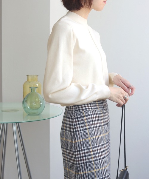 HER CLOSET(ハークローゼット)の「【shemoshelly】フロントピンタックロングスリーブニット(ニット/セーター・レディース・ブラック/ダークグリーン/ブラウン/ブルー/アイボリー/グレイッシュベージュ・M)」の17枚目の写真