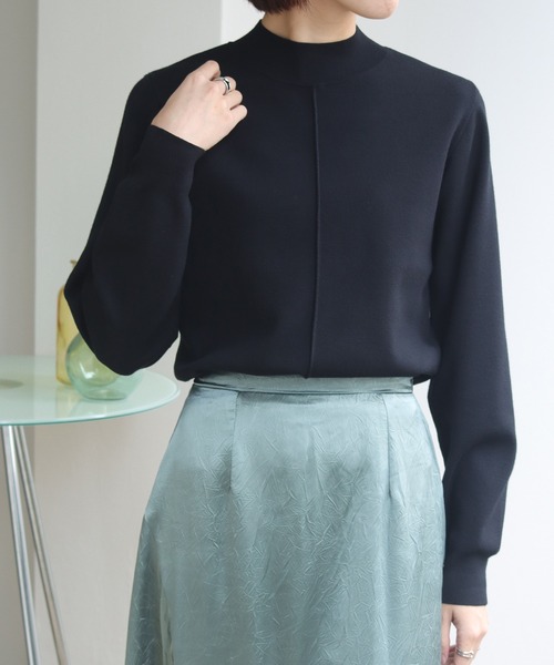 HER CLOSET(ハークローゼット)の「【shemoshelly】フロントピンタックロングスリーブニット(ニット/セーター・レディース・ブラック/ダークグリーン/ブラウン/ブルー/アイボリー/グレイッシュベージュ・M)」の13枚目の写真