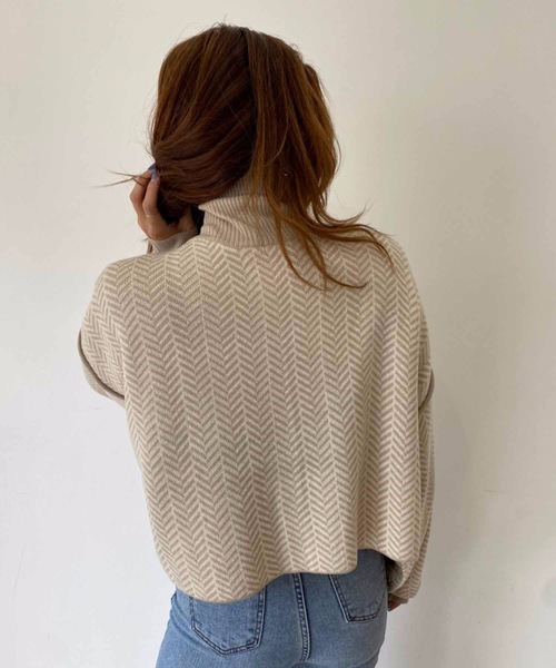 M y u（ミュー）の「【ZOZO限定アイテム】ヘリンボーン柄ジャガード短丈ニット（ニット/セーター・レディース・ベージュ/ブラック・FREE）」の9枚目の写真