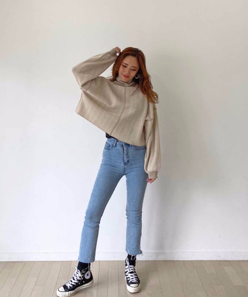 M y u（ミュー）の「【ZOZO限定アイテム】ヘリンボーン柄ジャガード短丈ニット（ニット/セーター・レディース・ベージュ/ブラック・FREE）」の10枚目の写真