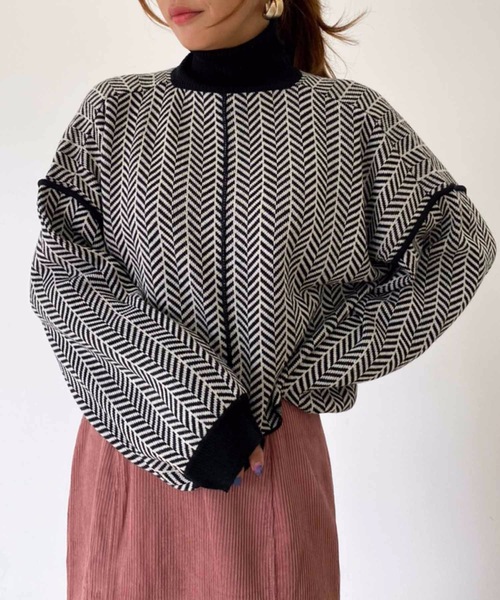 M y u（ミュー）の「【ZOZO限定アイテム】ヘリンボーン柄ジャガード短丈ニット（ニット/セーター・レディース・ベージュ/ブラック・FREE）」の18枚目の写真