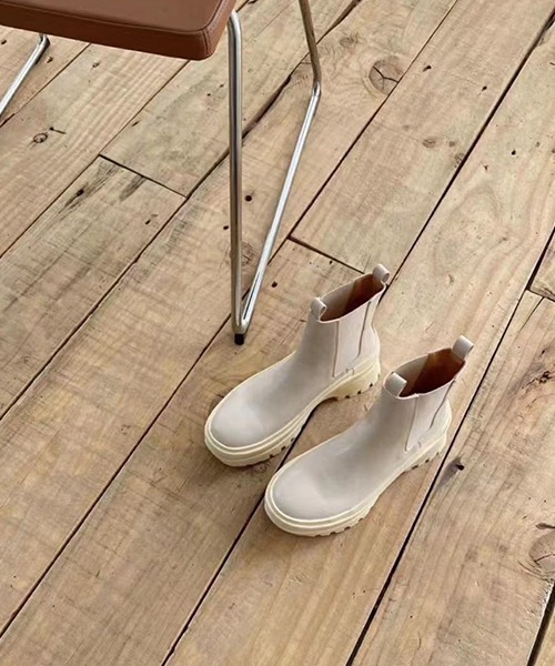 chuclla（チュクラ）の「【chuclla】【2021/AW】Vibram sole short boots chs21a029（ブーツ・レディース・ブラック/ホワイト・36/38/39/40/37）」の6枚目の写真