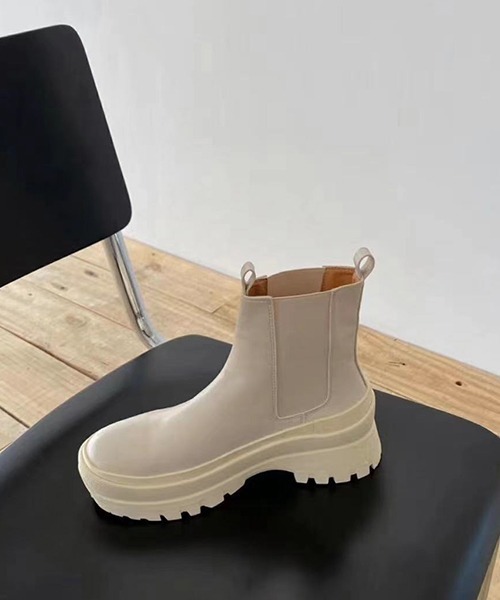 chuclla（チュクラ）の「【chuclla】【2021/AW】Vibram sole short boots chs21a029（ブーツ・レディース・ブラック/ホワイト・36/38/39/40/37）」の7枚目の写真