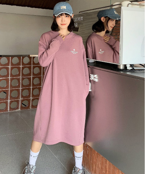 CONVERSE（コンバース）の「【neos -addictive design-】CONVERSE コンバース ルーズシルエット ロゴ スウェット ロング ワンピース（ワンピース・レディース・チャコールグレー/パープル/オフホワイト・MEDIUM/LARGE）」の10枚目の写真