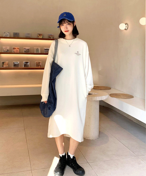 CONVERSE（コンバース）の「【neos -addictive design-】CONVERSE コンバース ルーズシルエット ロゴ スウェット ロング ワンピース（ワンピース・レディース・チャコールグレー/パープル/オフホワイト・MEDIUM/LARGE）」の15枚目の写真