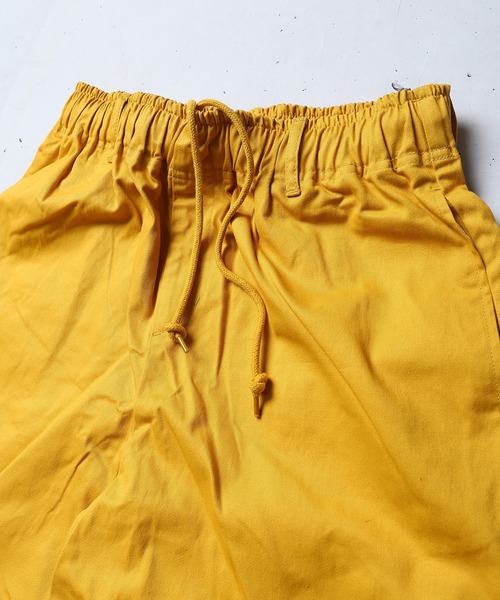 SPINNS（スピンズ）の「【7色展開】TWLドローコード　カラースノーパンツ（チノパンツ・メンズ・パープル/ロイヤルブルー/グリーン/アイボリー/レッド/イエロー/ブラック・S/M/L）」の22枚目の写真