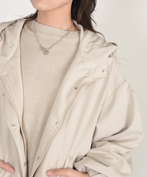 w closet（ダブルクローゼット）の「撥水加工ビックマウンテンパーカー（マウンテンパーカー・レディース・アイボリー・FREE）」の4枚目の写真