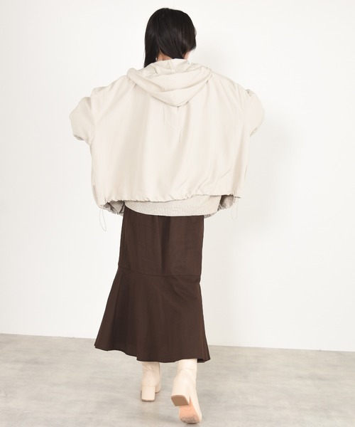 w closet（ダブルクローゼット）の「撥水加工ビックマウンテンパーカー（マウンテンパーカー・レディース・アイボリー・FREE）」の5枚目の写真