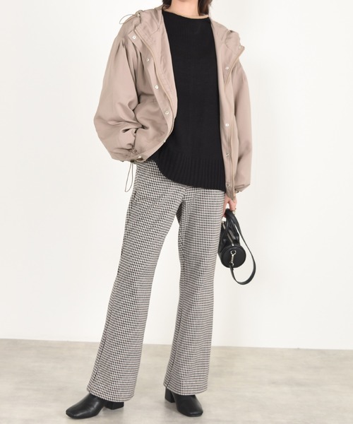 w closet（ダブルクローゼット）の「撥水加工ビックマウンテンパーカー（マウンテンパーカー・レディース・アイボリー・FREE）」の10枚目の写真