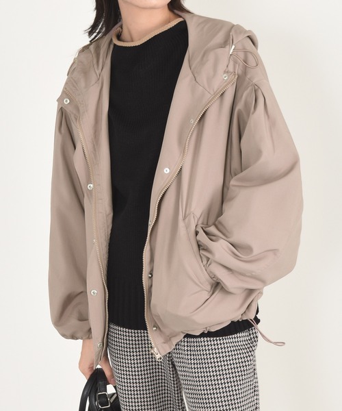 w closet（ダブルクローゼット）の「撥水加工ビックマウンテンパーカー（マウンテンパーカー・レディース・アイボリー・FREE）」の11枚目の写真