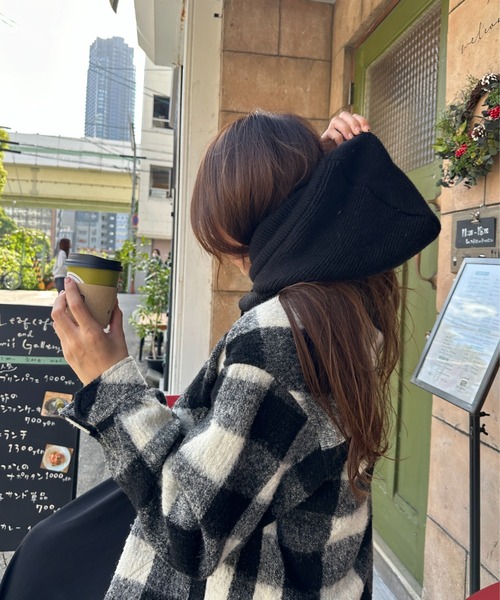 StyleSea（スタイルシー）の「リブニットバラクラバ /フードウォーマー（ニットキャップ/ビーニー・レディース・ブラック/ブラウン/オリーブ/アイボリー/チャコールグレー/ブルー/ピンク/グレー/ライトグレー/ブルー系/ライトピンク/モカ/ホワイト系その他/ブラック系その他/グレー系その他/グレイッシュベージュ/グリーン/サンドベージュ・FREE）」の4枚目の写真