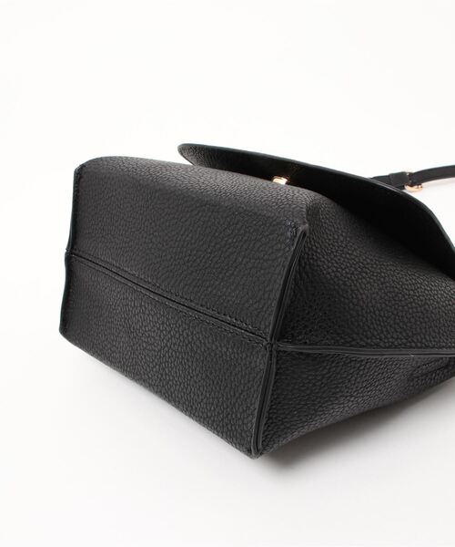 HONEYSUCKLE ROSE（ハニーサックルローズ）の「【HONEYSUCKLE ROSE】ＰＵフラップショルダー（ショルダーバッグ・レディース・ブラック/ブラウン・フリー）」の4枚目の写真