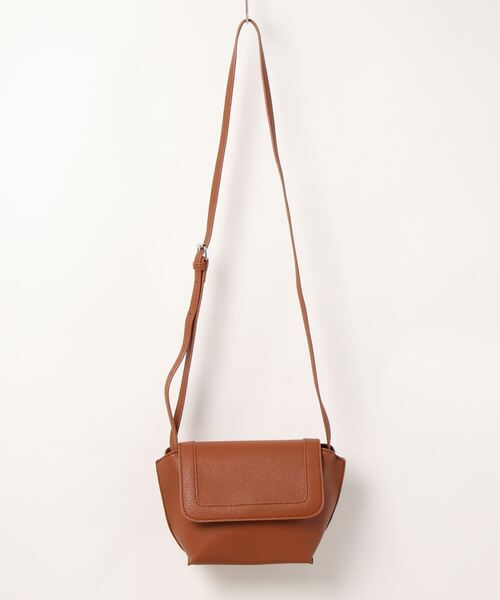 HONEYSUCKLE ROSE（ハニーサックルローズ）の「【HONEYSUCKLE ROSE】ＰＵフラップショルダー（ショルダーバッグ・レディース・ブラック/ブラウン・フリー）」の7枚目の写真