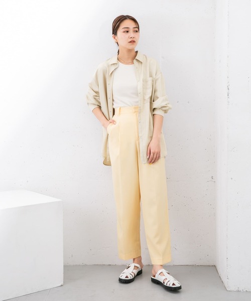 KBF（ケイビーエフ）の「ワッシャーサテン2WAY BIGシャツ（シャツ/ブラウス・レディース・グリーン/ブラウン系その他/ライトベージュ・ONE）」の6枚目の写真