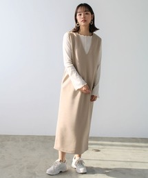 カットポンチＶネックジャンパースカート