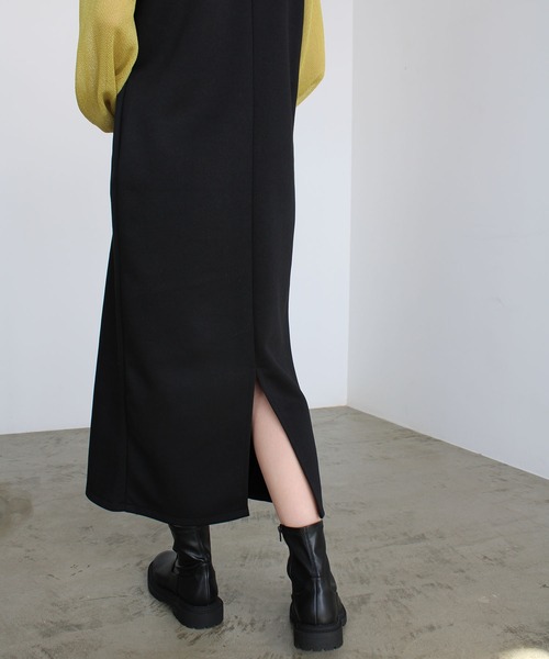 GeeRA(ジーラ)の「カットポンチVネックジャンパースカート(ジャンパースカート・レディース・ブラック/サンドグレー・MEDIUM)」の8枚目の写真