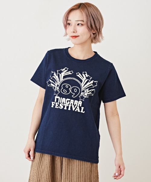 CUBE SUGAR(キューブシュガー)の「インディゴ天竺カットソー半袖グラフィックTシャツ(Tシャツ/カットソー・レディース・ライトブルー/インディゴブルー・M)」の1枚目の写真
