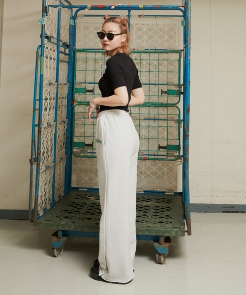 SHAGGIE(シャギー)の「Vネックリブニット半袖ポロシャツ(Tシャツ/カットソー・レディース・オレンジ/ホワイト/ブラウン/グリーン/ブラック/ネイビー/カーキ・FREE)」の9枚目の写真