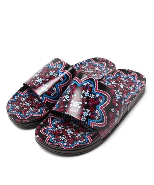 チチカカ（チチカカ）の「プリントシャワーサンダル（サンダル・レディース・その他1・SMALL/LARGE/MEDIUM）」の8枚目の写真