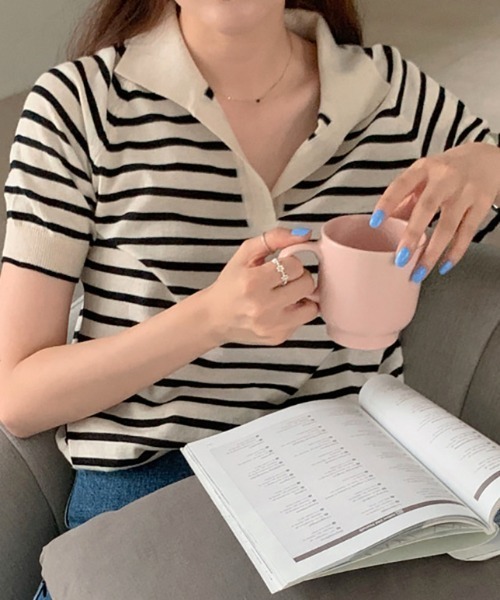 by muni:r（バイ ムニール）の「ボーダー半袖襟付きニット（ニット/セーター・レディース・ネイビー/アイボリー/ブラック・FREE）」の5枚目の写真