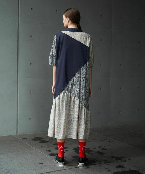 FRAPBOIS（フラボア）の「フラード ワンピース（ワンピース・レディース・ネイビー/イエロー・1/0）」の9枚目の写真