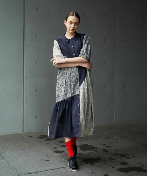 FRAPBOIS（フラボア）の「フラード ワンピース（ワンピース・レディース・ネイビー/イエロー・1/0）」の14枚目の写真