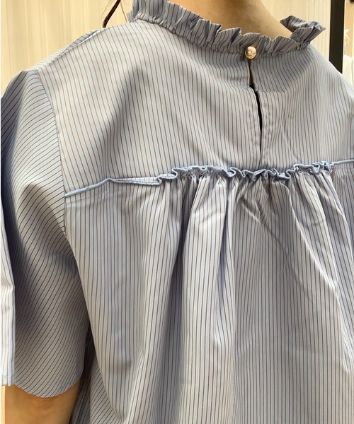 TOKYO SHIRTS（トウキョウシャツ）の「スタンドカラー フリル付き五分袖カジュアルシャツ（シャツ/ブラウス・レディース・ホワイト/サックスブルー・M/L）」の7枚目の写真