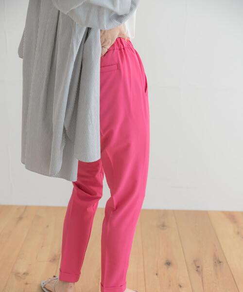 ITEMS URBANRESEARCH（アイテムズ アーバンリサーチ）の「テーパードイージーパンツ（その他パンツ・レディース・ベージュ/ネイビー/ピンク・FREE）」の15枚目の写真