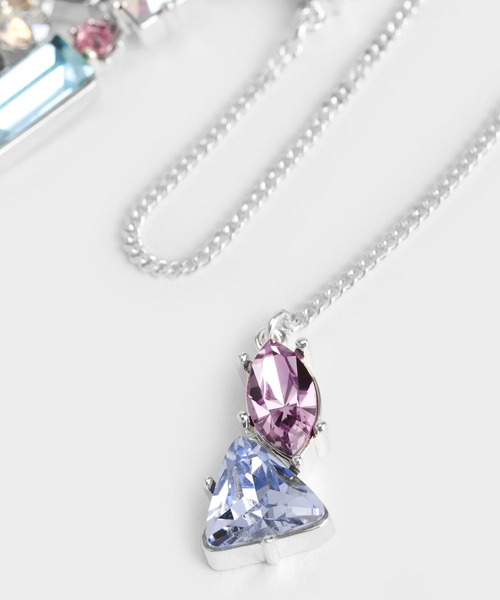 CHARLES & KEITH（チャールズ & キース）の「クリスタルエンベリッシュ