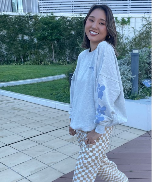 ROXY（ロキシー）の「【ZOZO限定アイテム】SIDE FLOWERS PULLOVER/ロキシースウェットトレーナー（スウェット・レディース・ネイビー/ブラウン/グレー・FREE）」の2枚目の写真