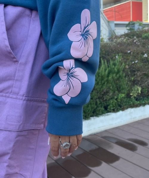 ROXY（ロキシー）の「【ZOZO限定アイテム】SIDE FLOWERS PULLOVER/ロキシースウェットトレーナー（スウェット・レディース・ネイビー/ブラウン/グレー・FREE）」の10枚目の写真