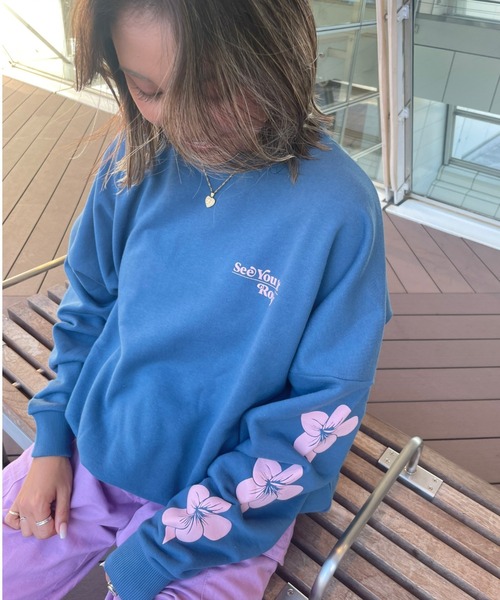 ROXY（ロキシー）の「【ZOZO限定アイテム】SIDE FLOWERS PULLOVER/ロキシースウェットトレーナー（スウェット・レディース・ネイビー/ブラウン/グレー・FREE）」の17枚目の写真