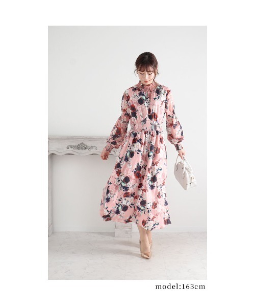 Sawa a la mode（サワアラモード）の「可愛さ溢れる花柄ロングワンピース（ワンピース・レディース・その他・FREE）」の2枚目の写真