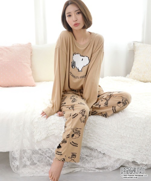 Peanuts スヌーピー フレンド ロングtシャツ 上下セット ルームウェア パジャマ Aimerfeel エメフィール のファッション通販 Zozotown