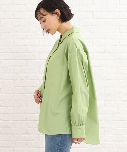 Cutie Blonde（キューティーブロンド）の「◆【2WAY】着こなし自由自在。肩ボタンマルチシャツ（シャツ/ブラウス・レディース・オフホワイト/ダークブラウン系2/黄緑系/チャコール・00）」の6枚目の写真