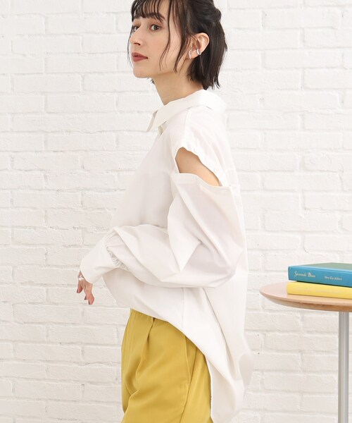 Cutie Blonde（キューティーブロンド）の「◆【2WAY】着こなし自由自在。肩ボタンマルチシャツ（シャツ/ブラウス・レディース・オフホワイト/ダークブラウン系2/黄緑系/チャコール・00）」の15枚目の写真