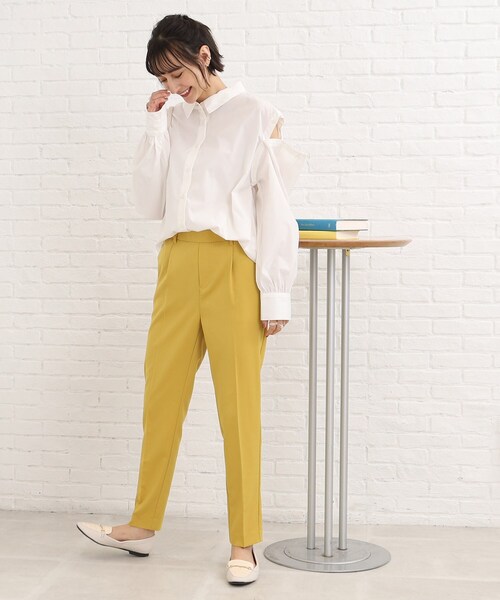 Cutie Blonde（キューティーブロンド）の「◆【2WAY】着こなし自由自在。肩ボタンマルチシャツ（シャツ/ブラウス・レディース・オフホワイト/ダークブラウン系2/黄緑系/チャコール・00）」の18枚目の写真