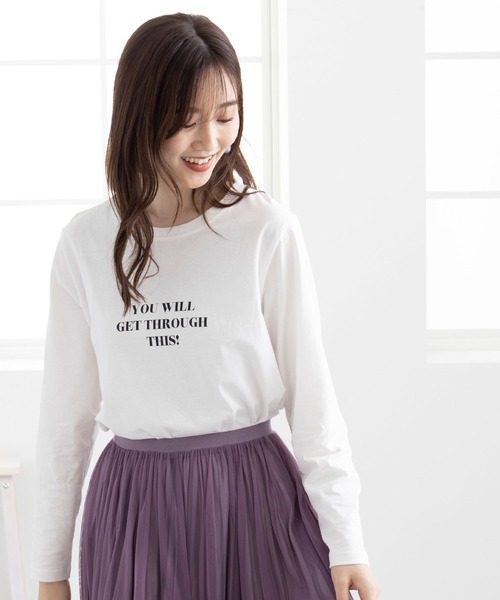 BELLUNA PLUS(ベルーナ)の「キレイ見え綿100%素材プリントプルオーバー(Tシャツ/カットソー・レディース・オフホワイト/カーキ/グレー系その他/チャコール・MEDIUM/X-LARGE/LARGE)」の16枚目の写真
