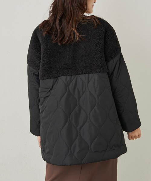 CLEARIMPRESSION （クリアインプレッション）の「ボア切替ノーカラーキルティングジャケット（ブルゾン・レディース・グレイッシュベージュ/ブラック・FREE）」の6枚目の写真