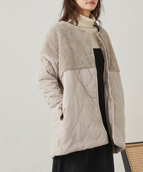 CLEARIMPRESSION （クリアインプレッション）の「ボア切替ノーカラーキルティングジャケット（ブルゾン・レディース・グレイッシュベージュ/ブラック・FREE）」の16枚目の写真