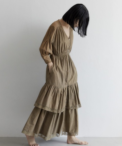 CASA FLINE（カーサフライン）の「ティアードレースドレス（ワンピース・レディース・ホワイト/カーキ/グリーン・FREE）」の6枚目の写真