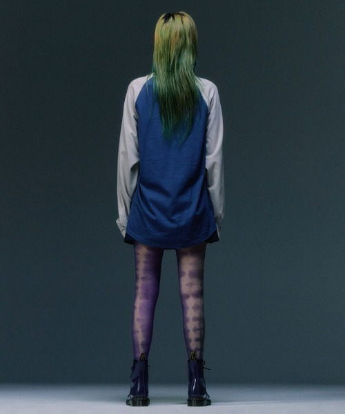 NICE GHOST CLUB（ナイスゴーストクラブ）の「A'GEM/9 × .kom『NICE GHOST CLUB/ナイスゴーストクラブ』FUTURE GIRL L/S TEE/フューチャーガールデザイン 長袖Tシャツ（Tシャツ/カットソー・レディース・パープル/ホワイト・L/M）」の8枚目の写真