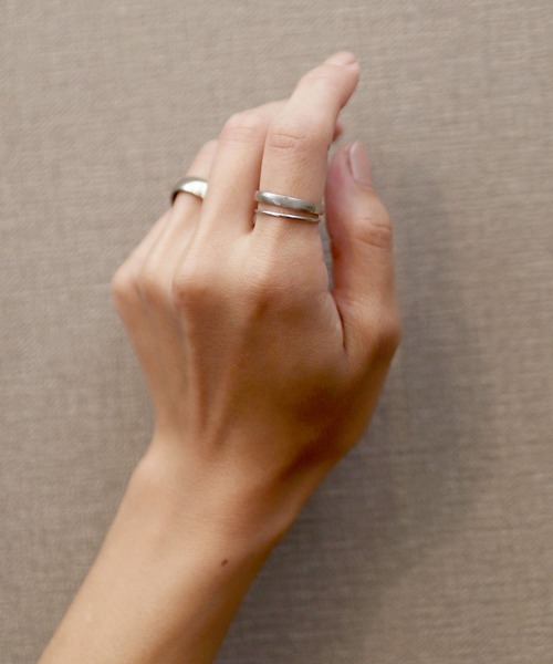 calmila(カルミラ)の「金属アレルギー対応 1mm 3mm 6mmシンプルステンレスリング(リング・レディース・ゴールド系その他3/ゴールド系その他4/シルバー系その他3/ゴールド系その他2/シルバー系その他4/シルバー系その他2・11号/9号/14号)」の9枚目の写真