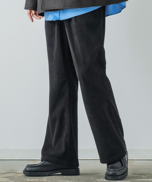 improves（インプローブス）の「【improves】コーデュロイ フレアカット カラーパンツ（スラックス・メンズ・グレイッシュブルー/レンガ/グリーン/イエロー/ブルー/オフホワイト/ブラック・SMALL/MEDIUM/LARGE）」の3枚目の写真