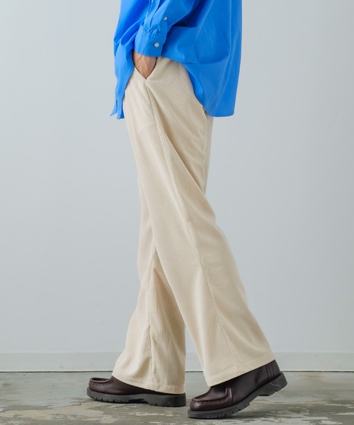 improves（インプローブス）の「【improves】コーデュロイ フレアカット カラーパンツ（スラックス・メンズ・グレイッシュブルー/レンガ/グリーン/イエロー/ブルー/オフホワイト/ブラック・SMALL/MEDIUM/LARGE）」の9枚目の写真