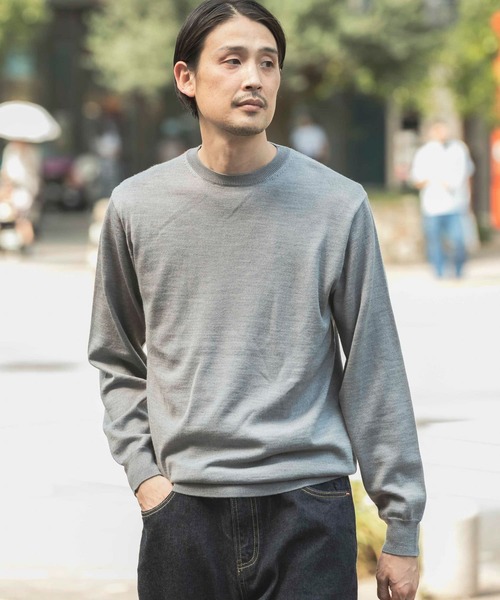 URBAN RESEARCH DOORS(アーバンリサーチドアーズ)の「LIFE STYLE TAILOR ハーモニークルーネックニット(ニット/セーター・メンズ・イエロー/ブラウン/グレー/ブルー・38/40)」の2枚目の写真